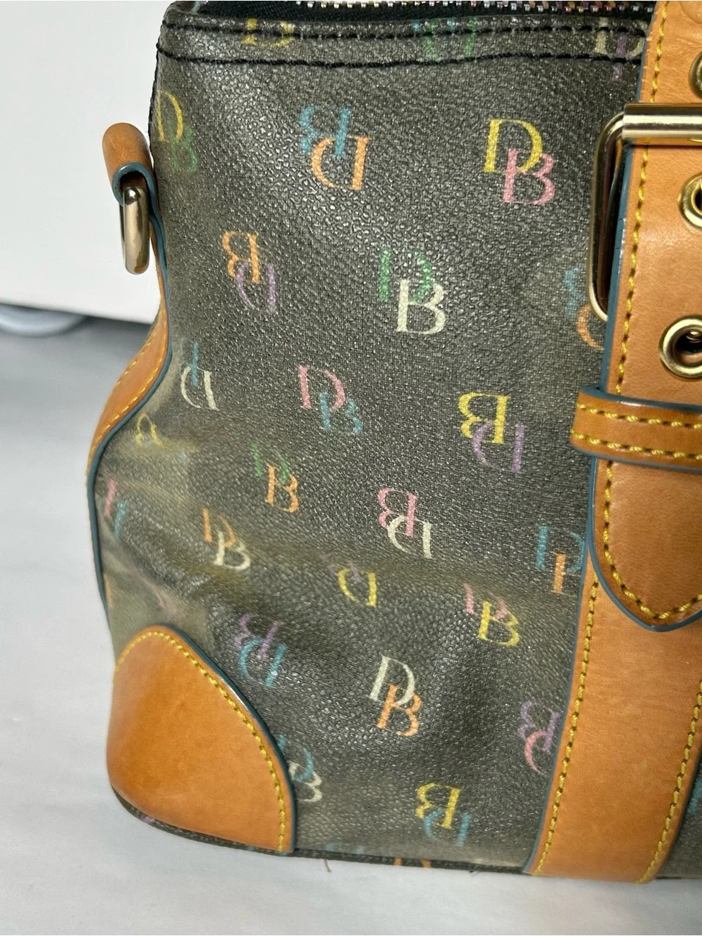 Dooney & Bourke ** this